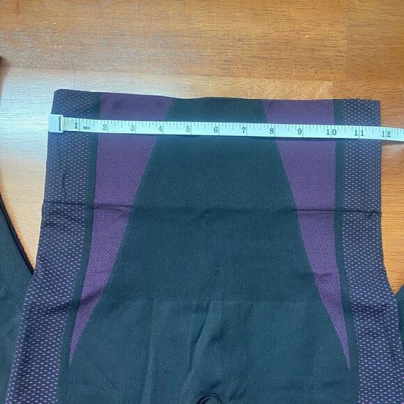 Spanx look at me purple black seamless leggings medium - Picture 10 of 12